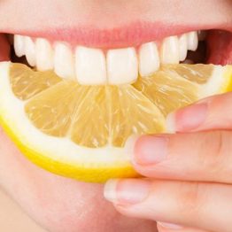 Lemon fruit used to whiten teeth at home