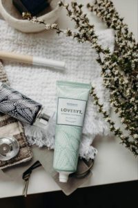 LOVEBYT toothpaste 